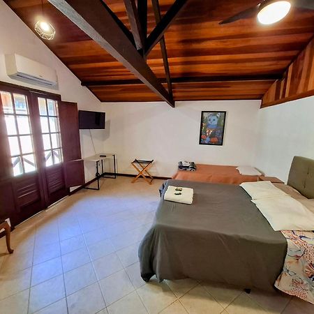 Casa Rosada Seu Refugio Na Serra Miguel Pereira Kültér fotó